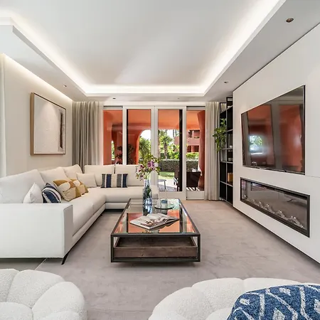 Ground Floor Luxurious Apartment *